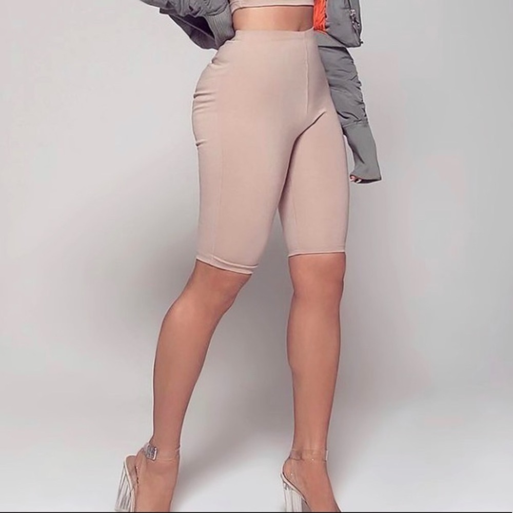 Fashion Nova - Bondoc Biker Short